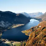 Holiday home Near & Lift Grundlsee